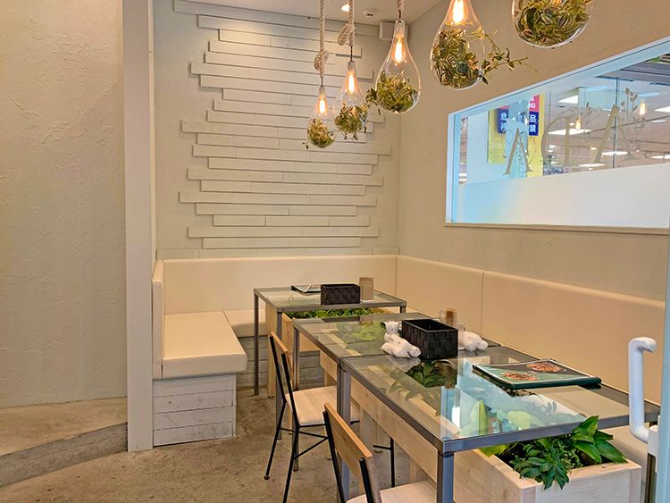 ADAの店内