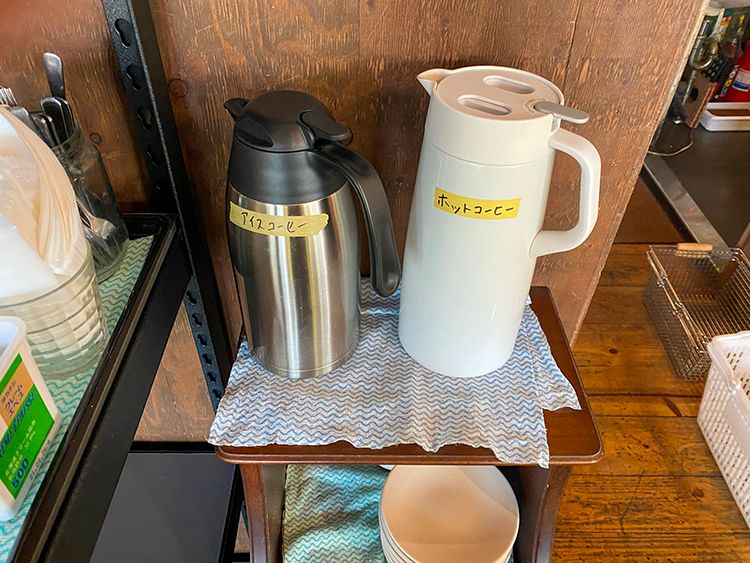 うしとら食堂のアイスコーヒー・ホットコーヒー