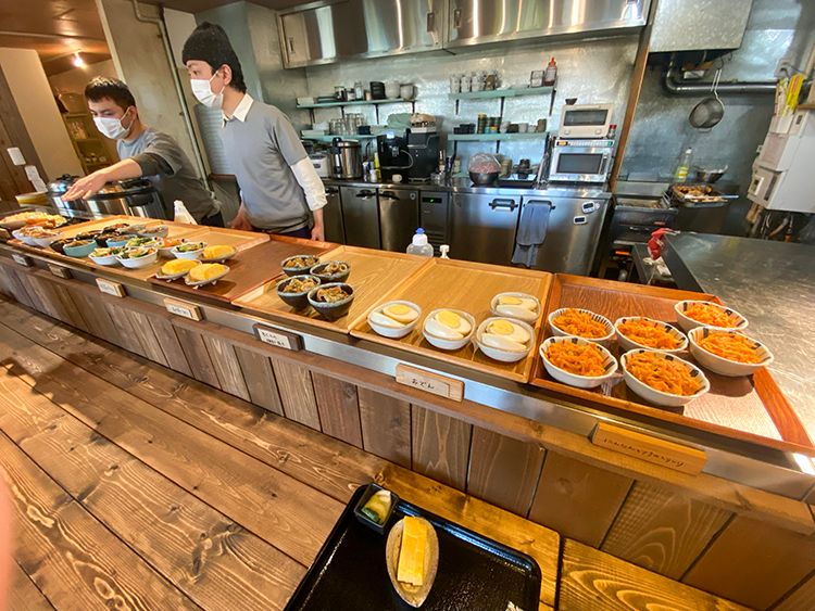 うしとら食堂の選べる小鉢・メイン料理・汁物・ごはん
