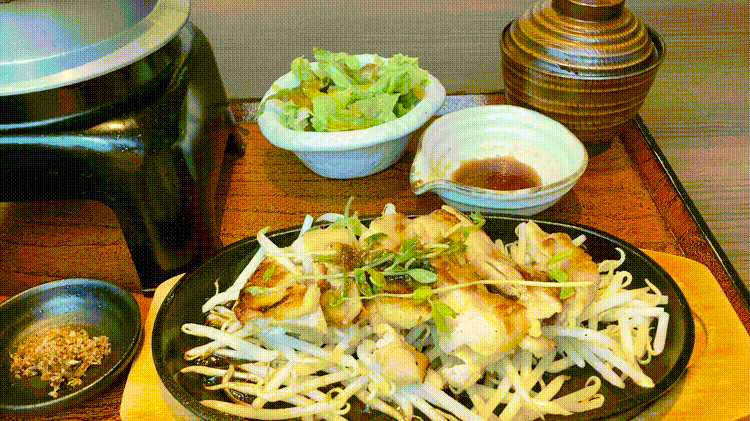 くろ庵の単品の桜島鶏のステーキ
