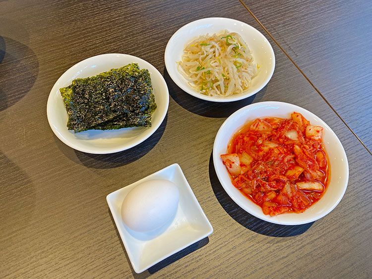 スンドゥブ専門店OKKIIのお替りできるおかず
