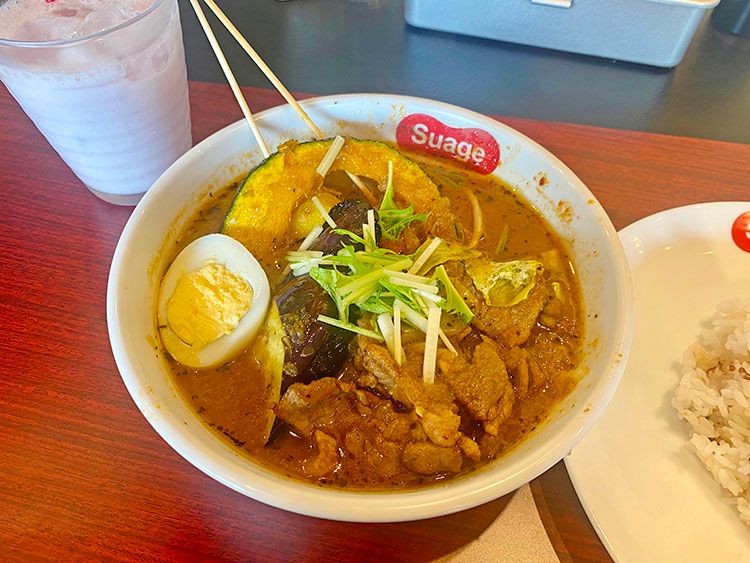 Suage吉祥寺店のジンギスカンと野菜カレー