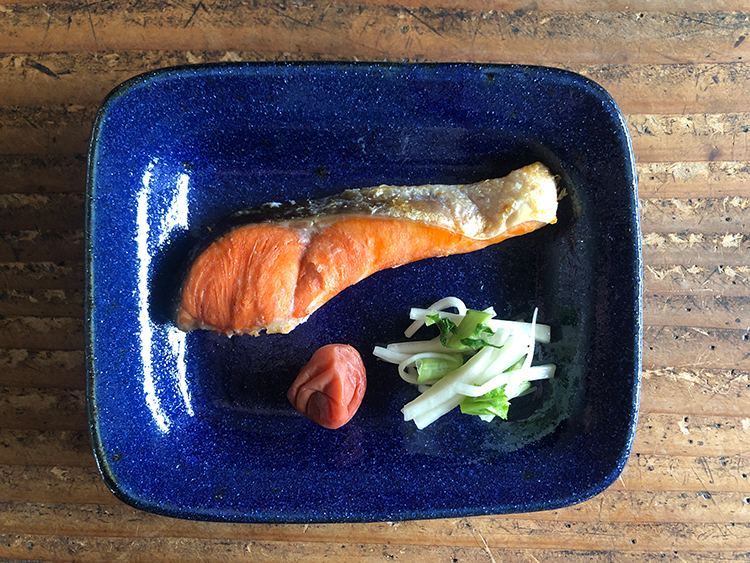 寺村光輔さんのお皿にのった朝食
