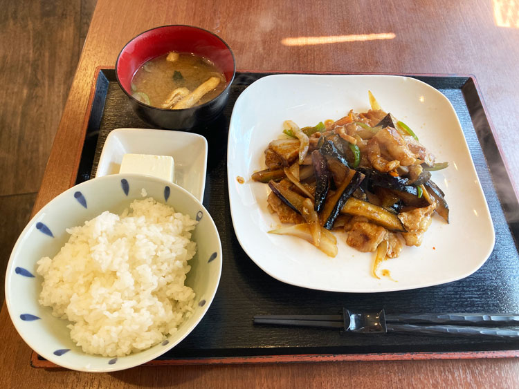 「三好弥」の茄子味噌定食
