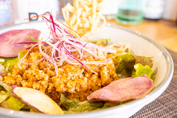 「絃cafe」のシン・坦々丼