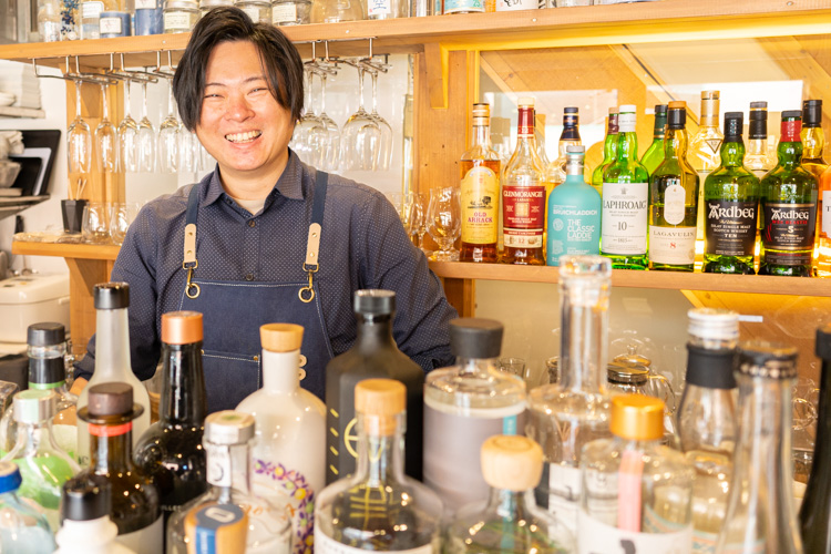 「絃cafe」のオーナー