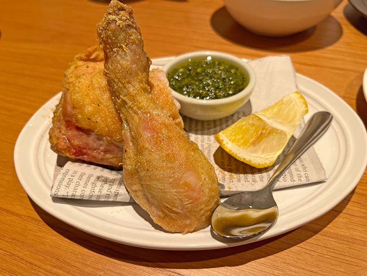 「Pizzer Citraba」の大山雛どり半身揚げシトラバチキン