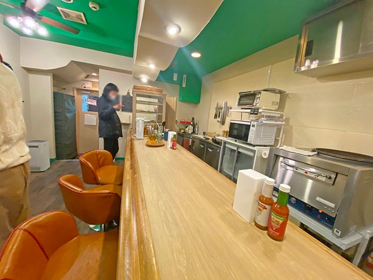 PIZZA-ISMの店内