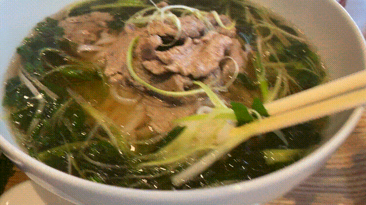 MACHI DELIの牛肉フォー