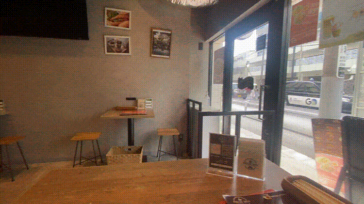 MACHI DELIの店内