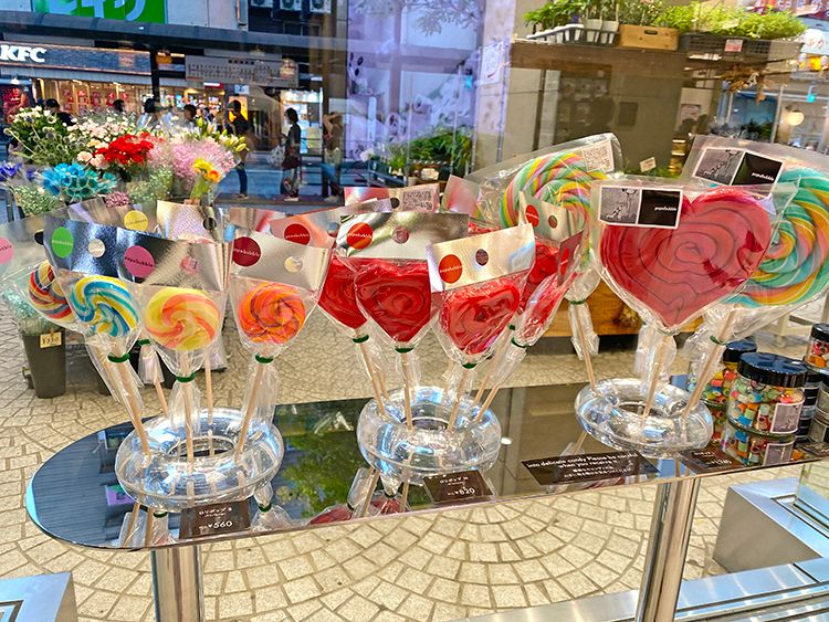 ワクワクしなくちゃお菓子じゃない♪吉祥寺マルイに「PAPABUBBLE