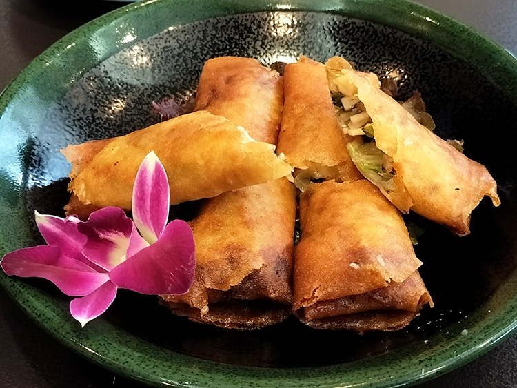 「龍華」の春巻き