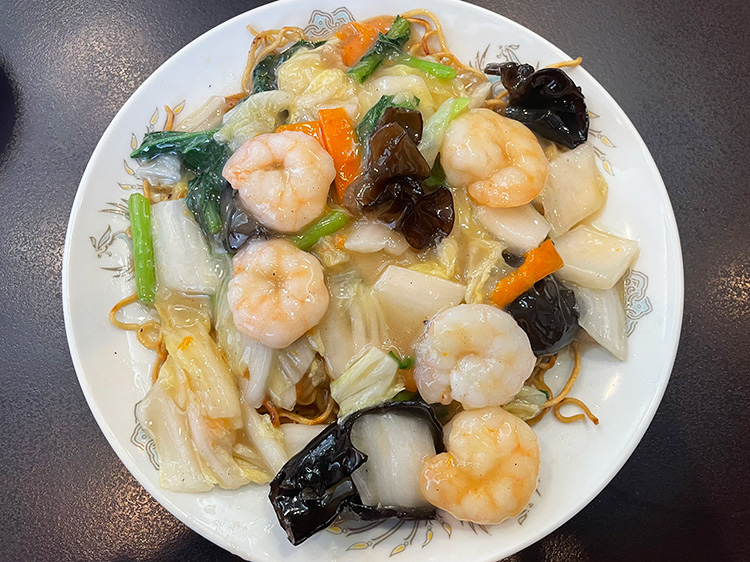 「龍華」のエビ焼きそば