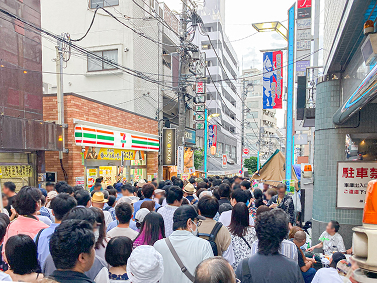 混雑している様子