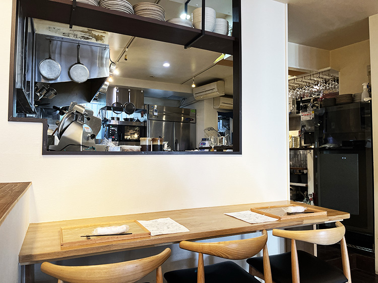「りんどう」の店内
