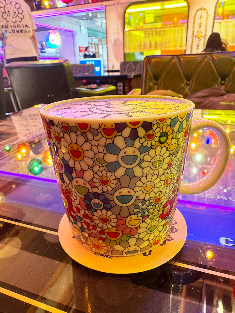 「純喫茶 ジンガロ」の抹茶ラテ