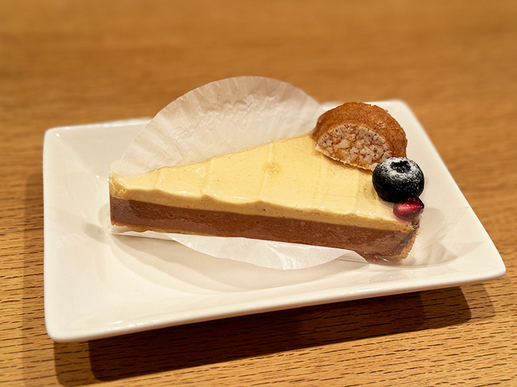 「タルト専門店 Anglaise」の塩キャラメルとミルクチョコラのタルト