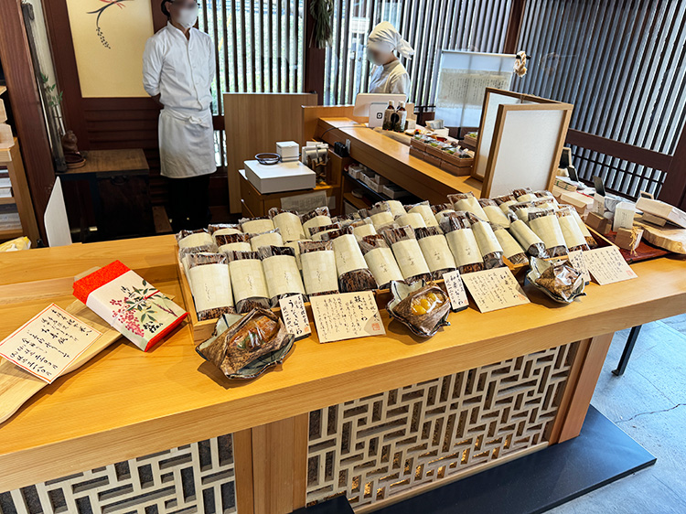 「吉祥寺 祝や米八 本店」のカウンター