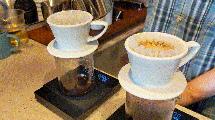 「LIGHT UP COFFEE 吉祥寺店」のコーヒーの入れ方