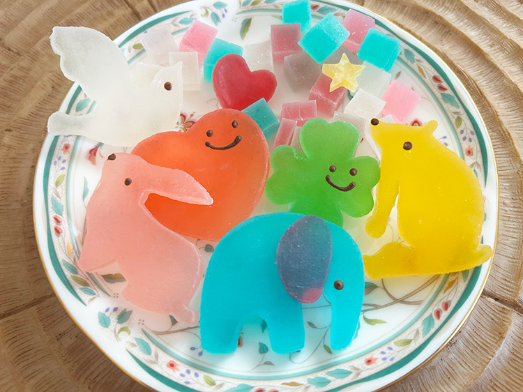 「シャララ舎」の琥珀糖