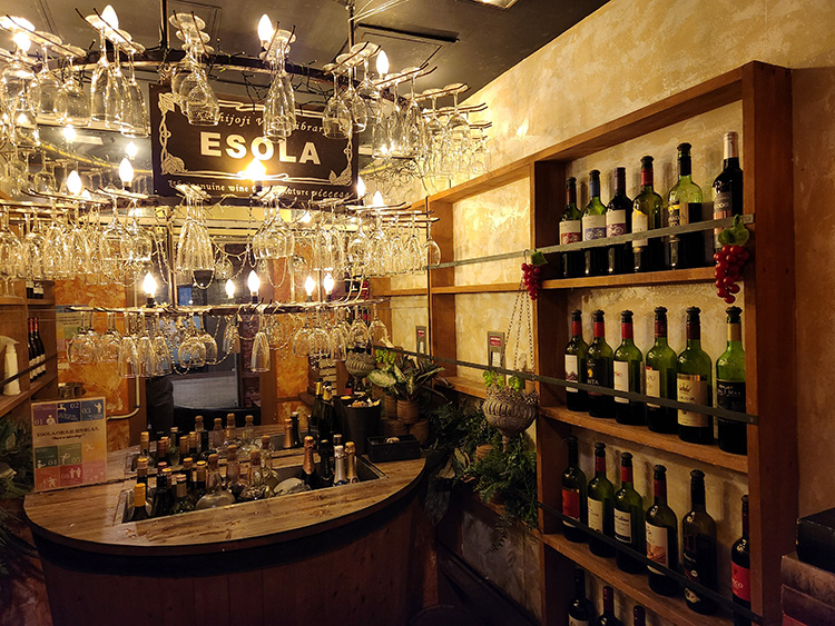 「ESOLA 吉祥寺駅前店」のカウンター