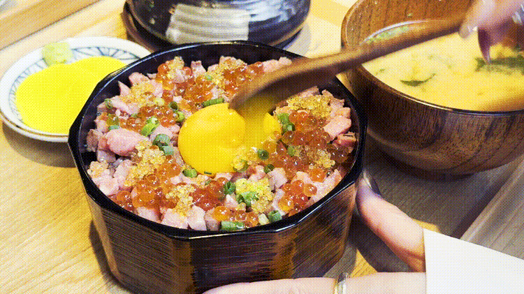 「チキンレッグ 吉祥寺店」GIF1