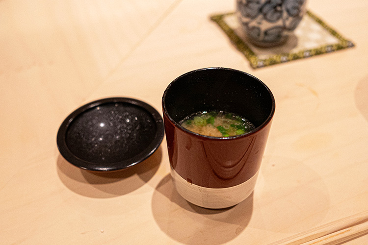 「鮨ひろうみ」のみそ汁