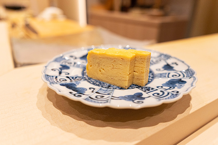 「鮨ひろうみ」の玉子焼き