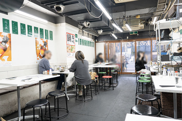 「あの名店 西荻窪」の店内