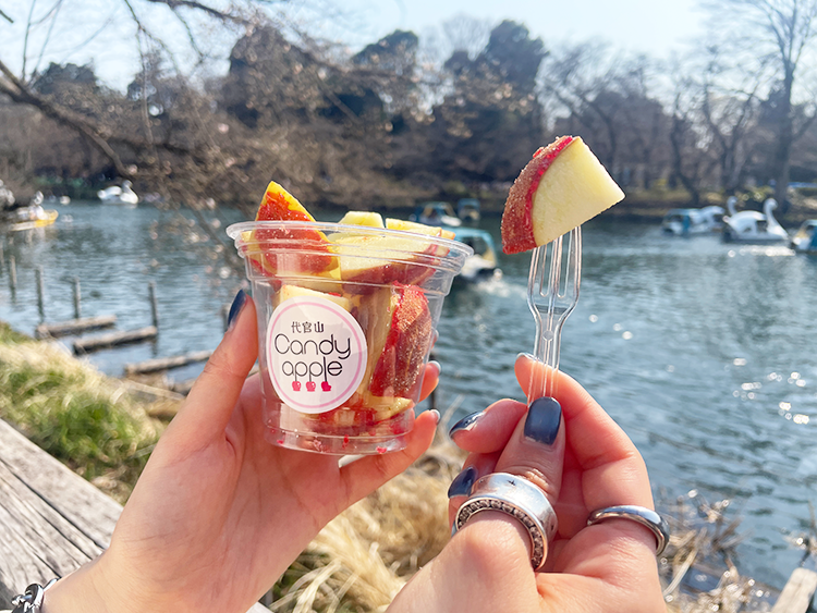 「代官山Candy apple 丸井吉祥寺店」の紅茶りんご飴