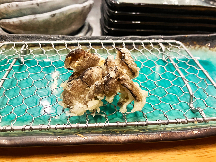 「穴子と酒と五島うどん 時々天ぷら 榛名」マイタケ