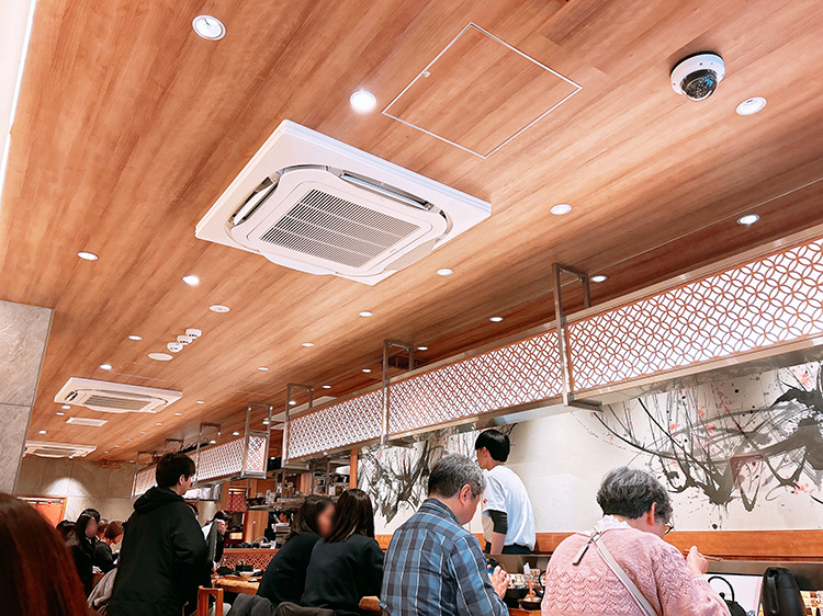 「東京たらこスパゲティ 吉祥寺店」の店内