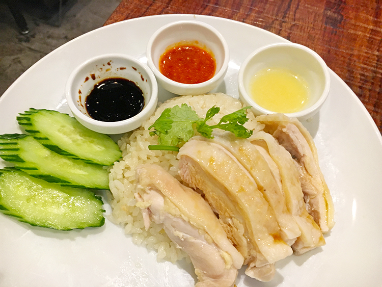 「海南チキンライスMu-Hung」のチキンライス