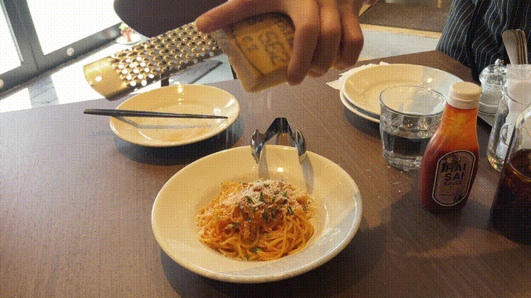 「DACCI mar de italia」のアマトリチャーナGIF