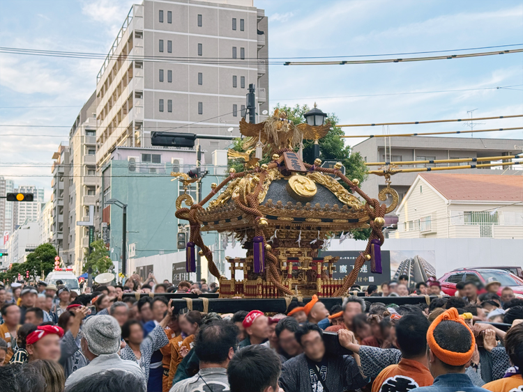 2025年の下連雀八幡大神社大祭の神輿