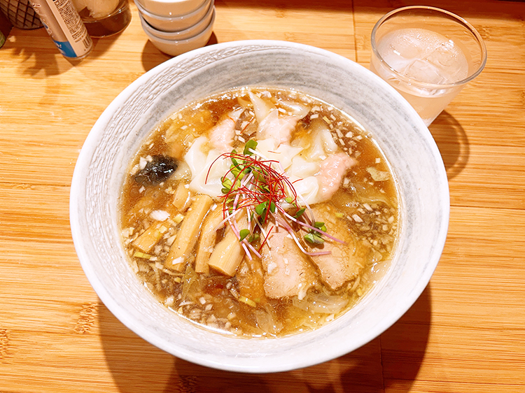 「吉昇亭」吉昇わんたん麵