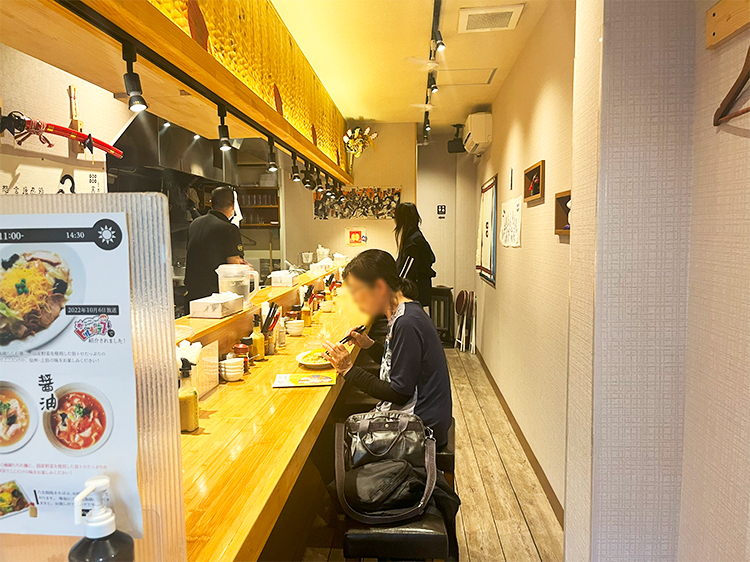 「吉昇亭」店内
