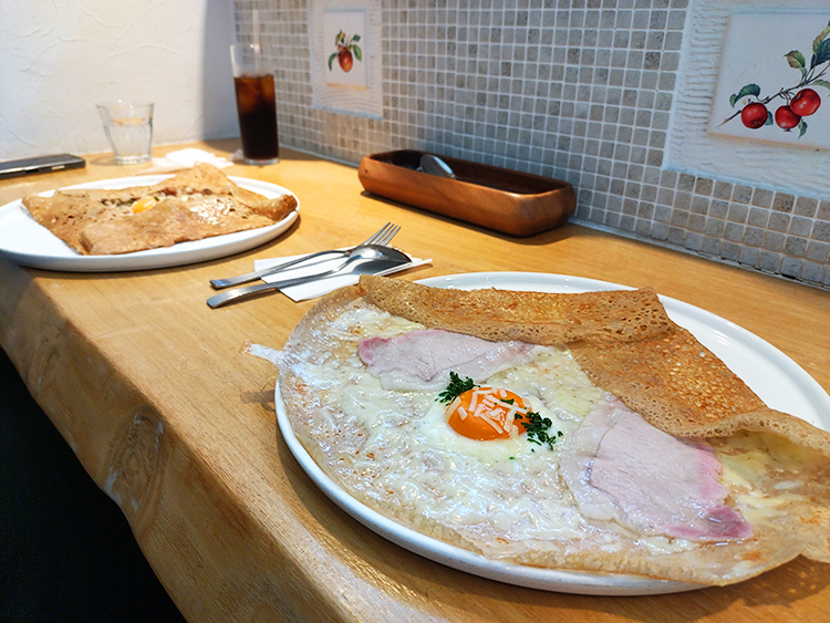 「蕎麦と林檎と」ガレット2種