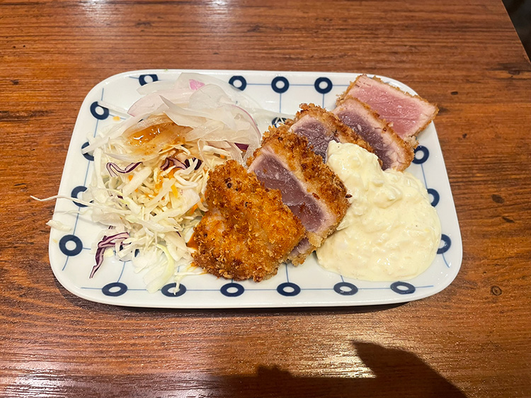 「kawara CAFE＆KITCHEN 吉祥寺PARCO店」のまぐろレアかつタルタル