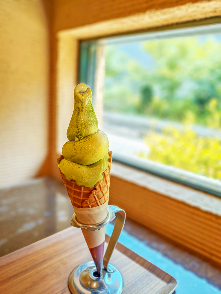 「源宗園」ソフトクリーム抹茶