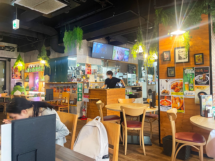 「Green Green Korean Dining」店内