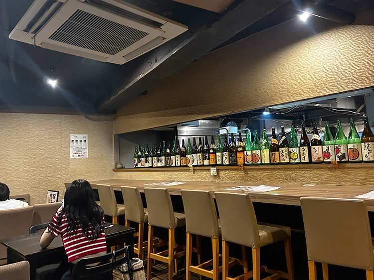 「居酒屋 一」の店内