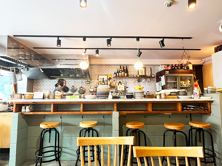「kitchen＆Bar Niche」カウンター席