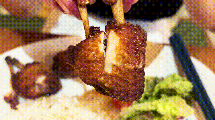 「kitchen＆Bar Niche」チューリップの唐揚げGIF