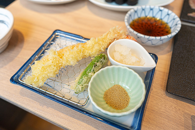 「すし酒場くらや 吉祥寺本店」の