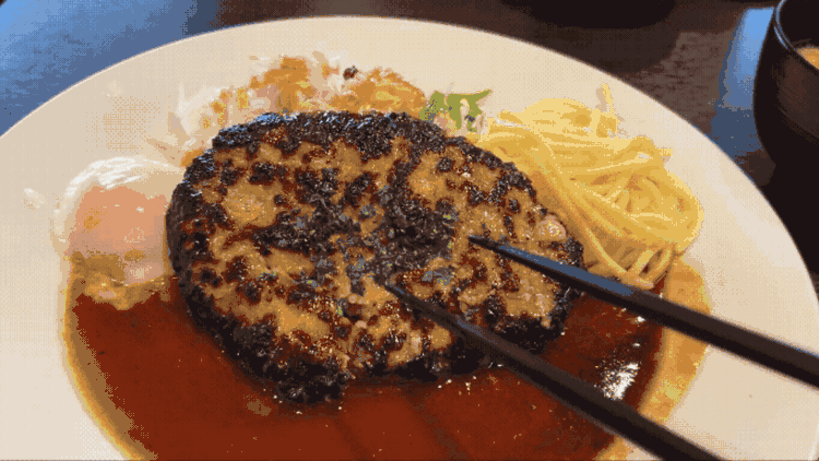 「洋食ツバキ亭」のハンバーグGIF