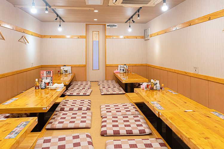 「麺屋 ほっちゃん」の店内