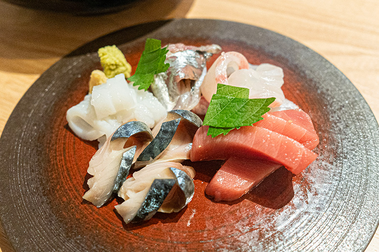 「お出汁 銀シャリ アテ オオカミ 吉祥寺店」の刺身