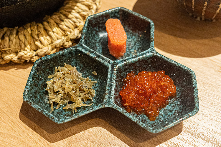 「お出汁 銀シャリ アテ オオカミ 吉祥寺店」の銀シャリのお供