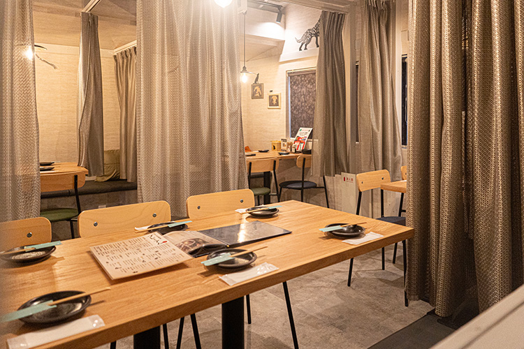 「お出汁 銀シャリ アテ オオカミ 吉祥寺店」の店内